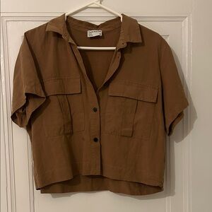 Brown Button-Up Short Sleeve Shirt